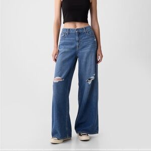 GAP mid rise ultrasoft baggy Wide Leg Jeans size 29L distressed